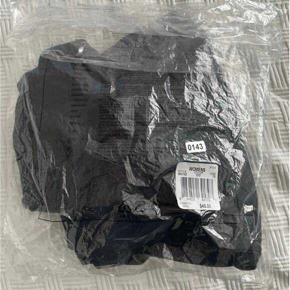 NWT Nike Essential Plus Size Leggings Athletisure Stretch Workout Gym Fitness 1X - Picture 11 of 12